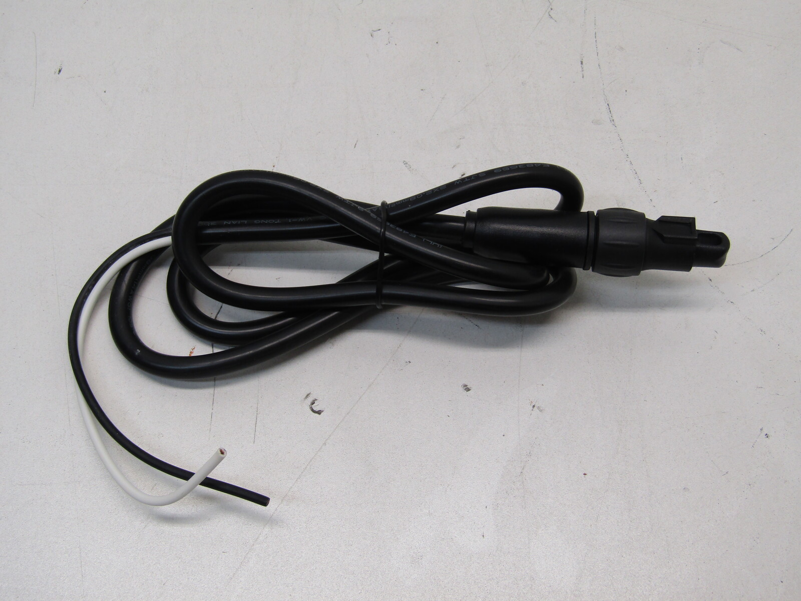 TLUS-LEAD WIRE KIT,4' STARTER & END CAP